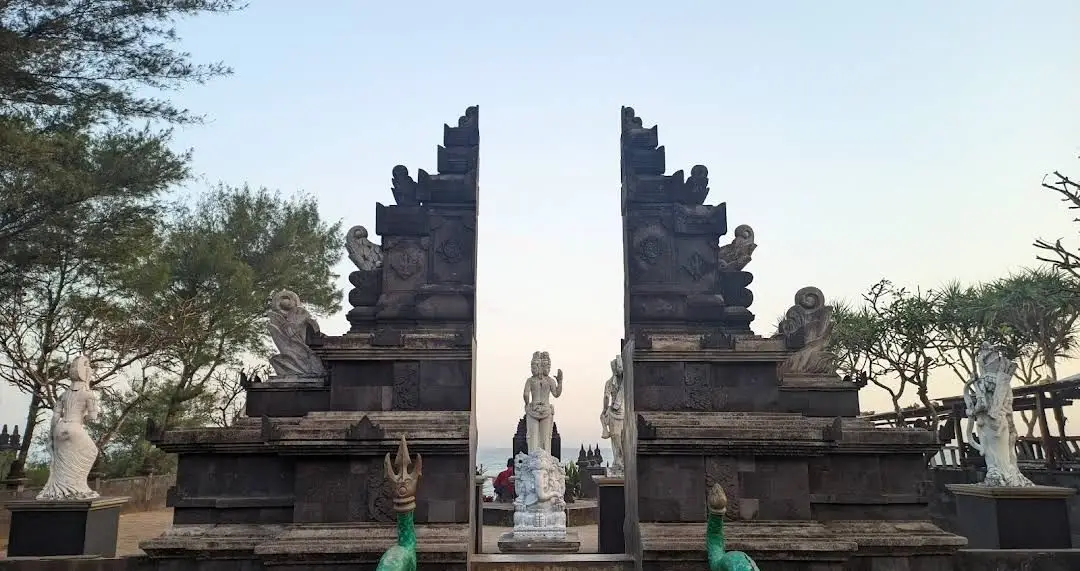 wisata pantai ngobaran di gunungkidul
