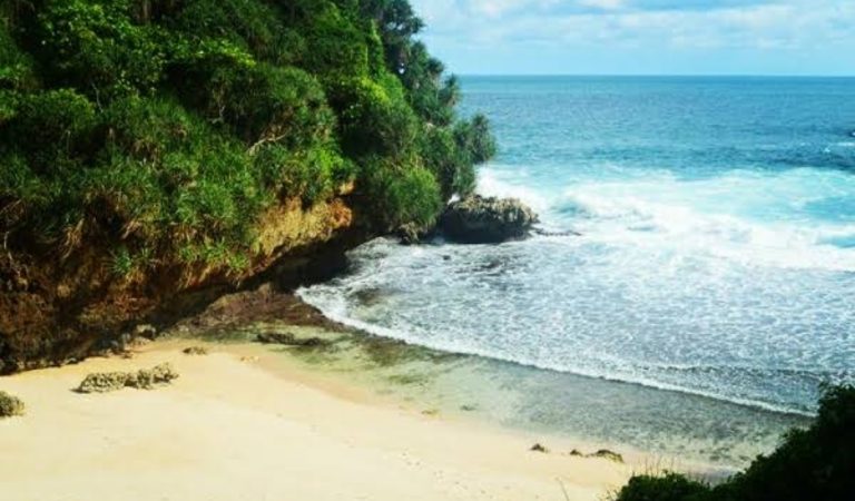 wisata pantai dadapan gunungkidul