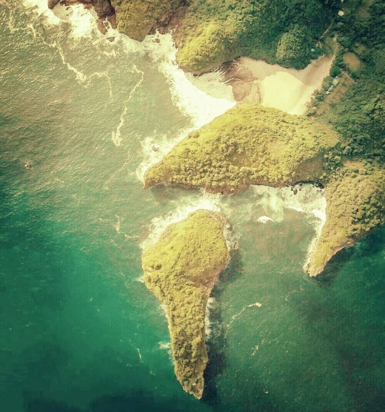 wisata pantai sinden gunungkidul