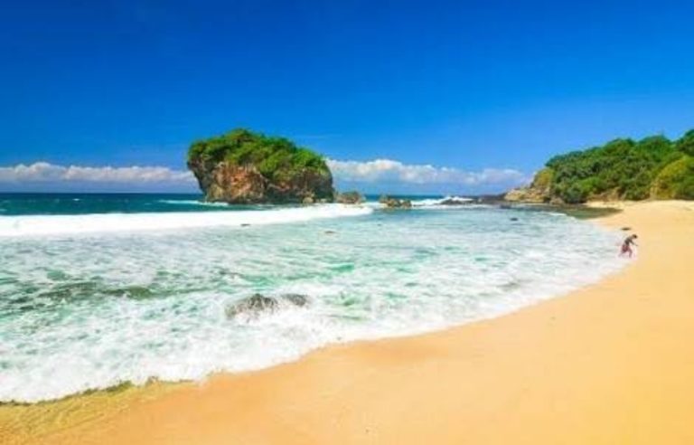wisata pantai ngandong gunungkidul
