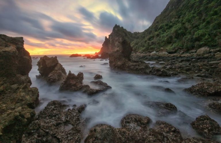 wisata pantai lumbung gunungkidul